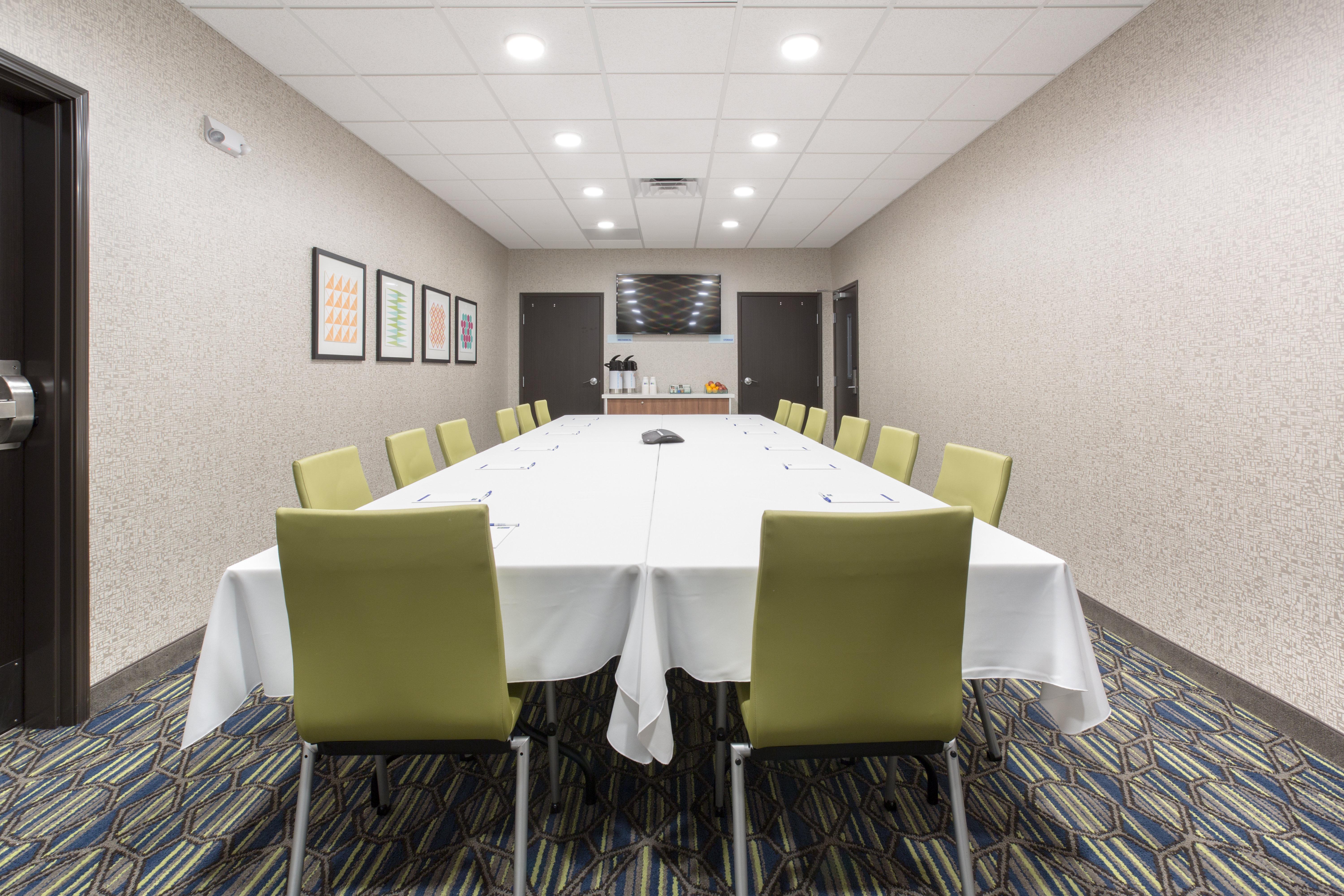 Holiday Express & - - Rushmore South By Ihg Hotel 3*
